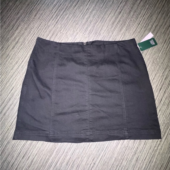 NEW WITH TAGS Wild Fable Black Mini Skirt Size 16 - Picture 2 of 8